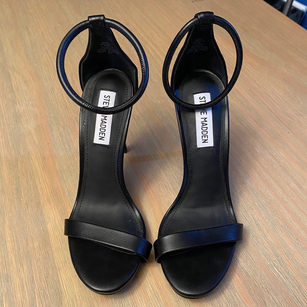 Steve Madden black heels